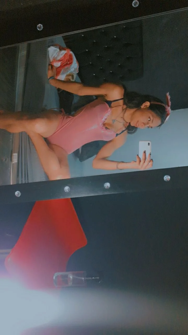 XXX Porn Photo of Nude EmilyGomezLS 2