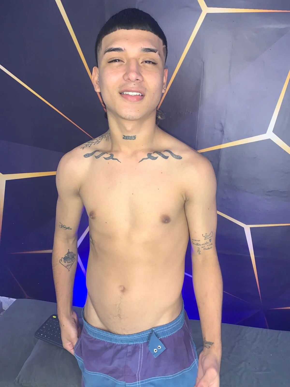 XXX Porn Photo of Nude twinkDuohot 1