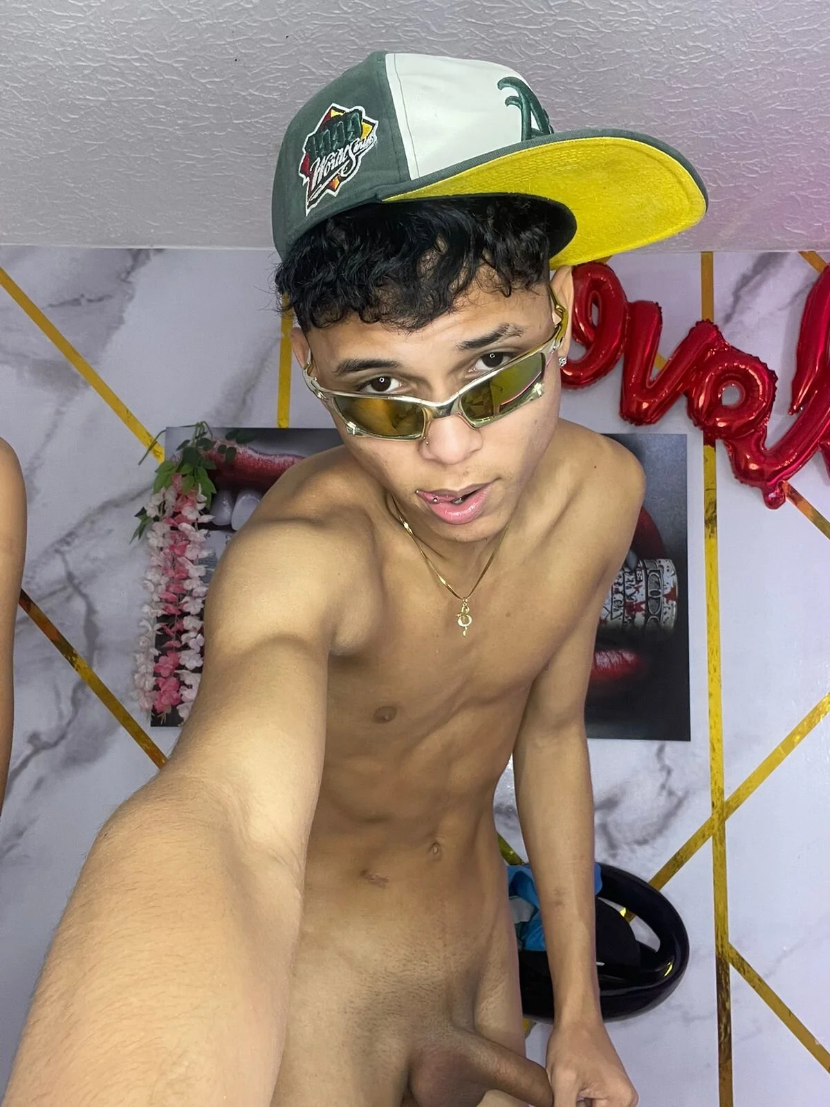 XXX Porn Photo of Nude boyswantingplay 28