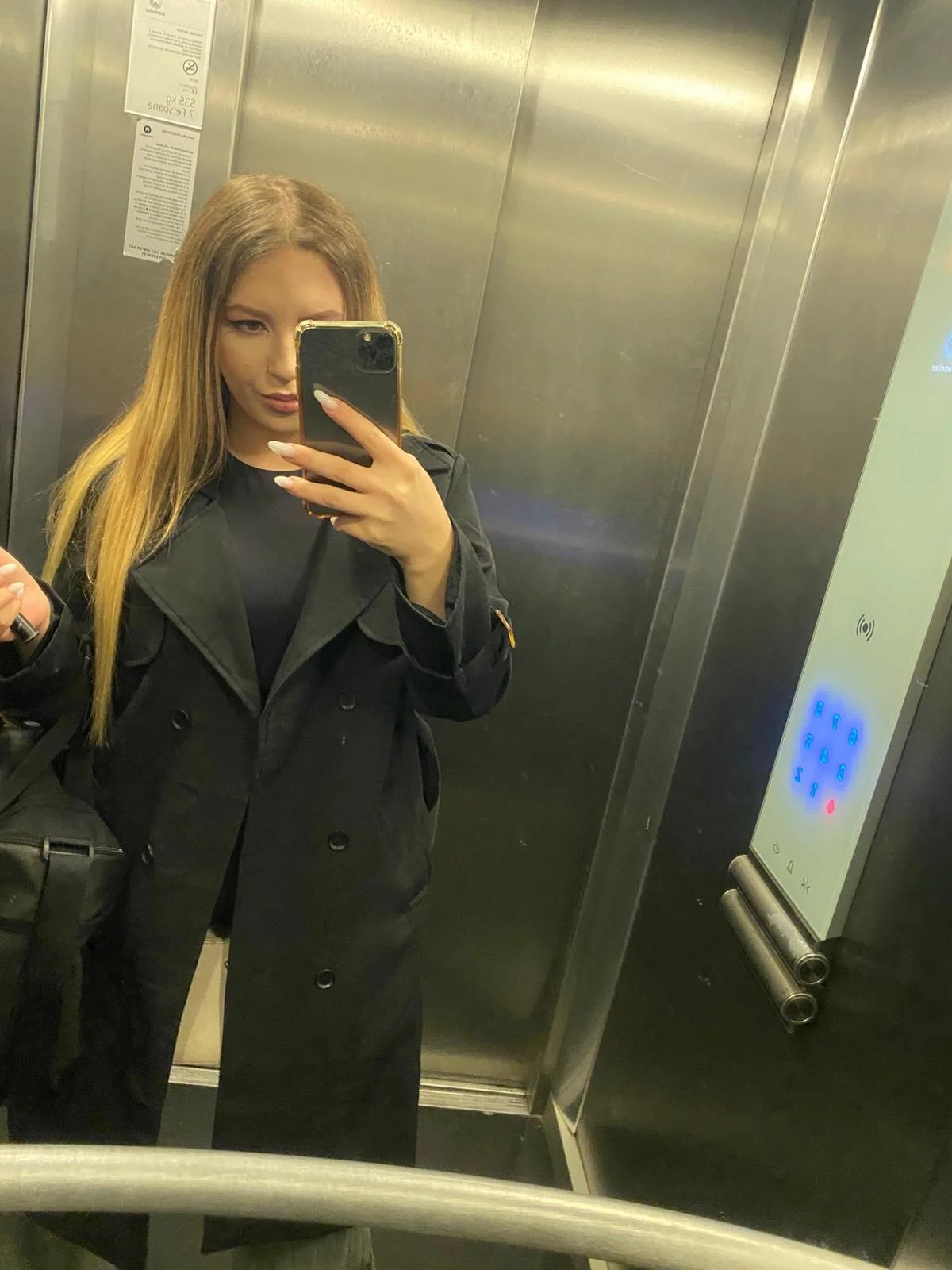 XXX Porn Photo of Nude EllaAzianaa 7