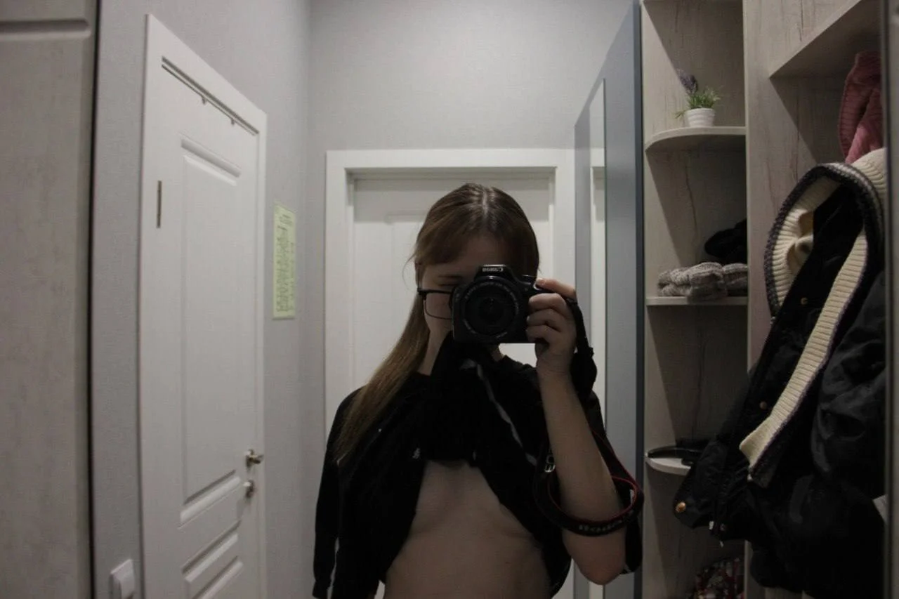 XXX Porn Photo of Nude lkama_sutral 4