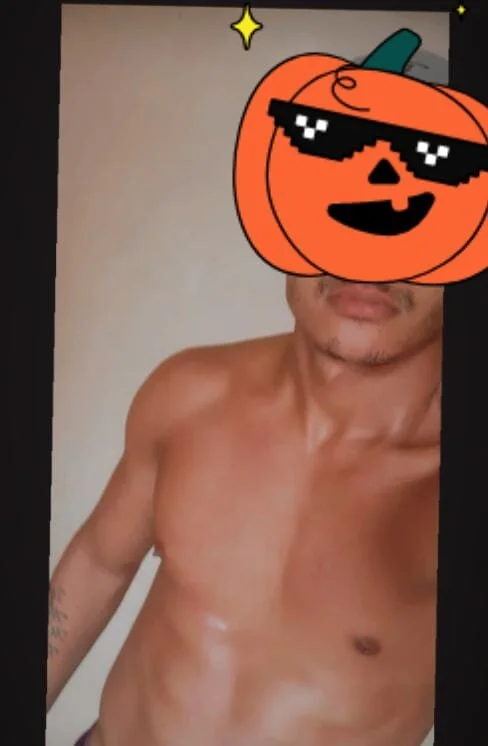 XXX Porn Photo of Nude Morenobzs 5