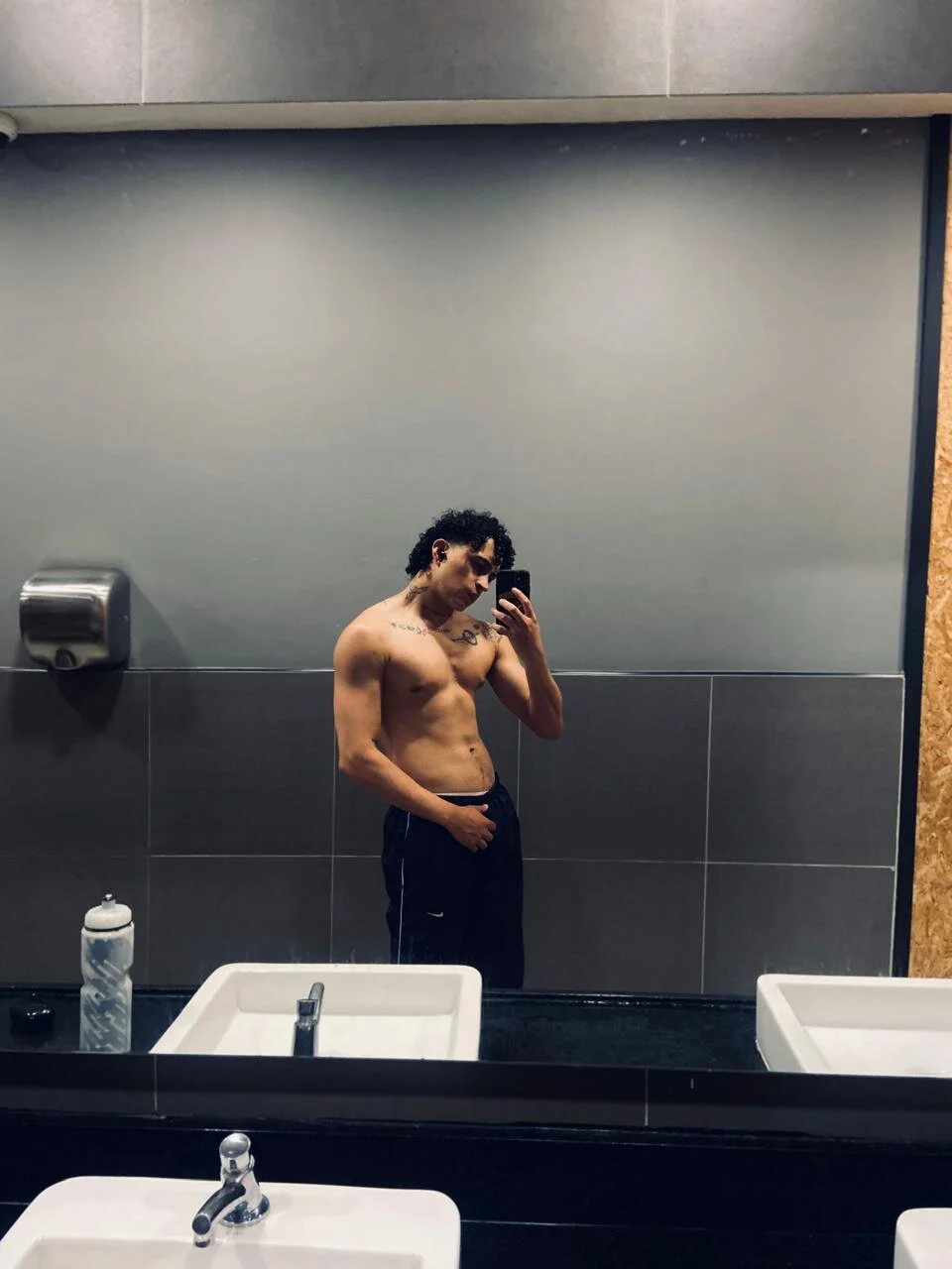 XXX Porn Photo of Nude JayTaylorr 12
