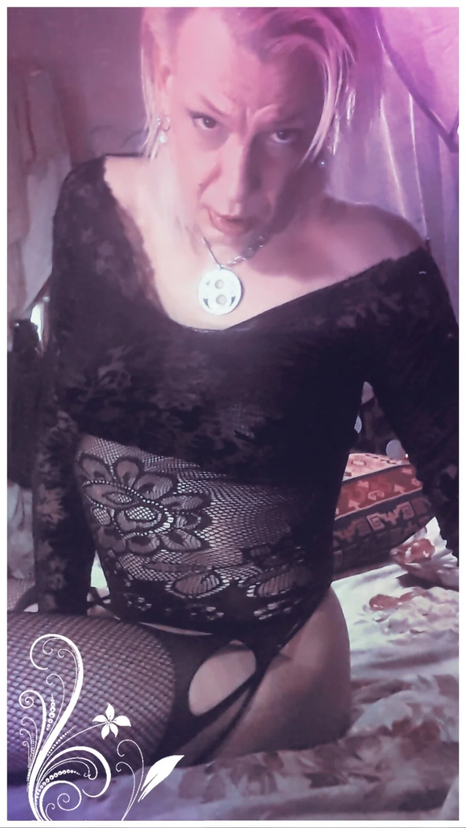 XXX Porn Photo of Nude LadyCrossSuza 65