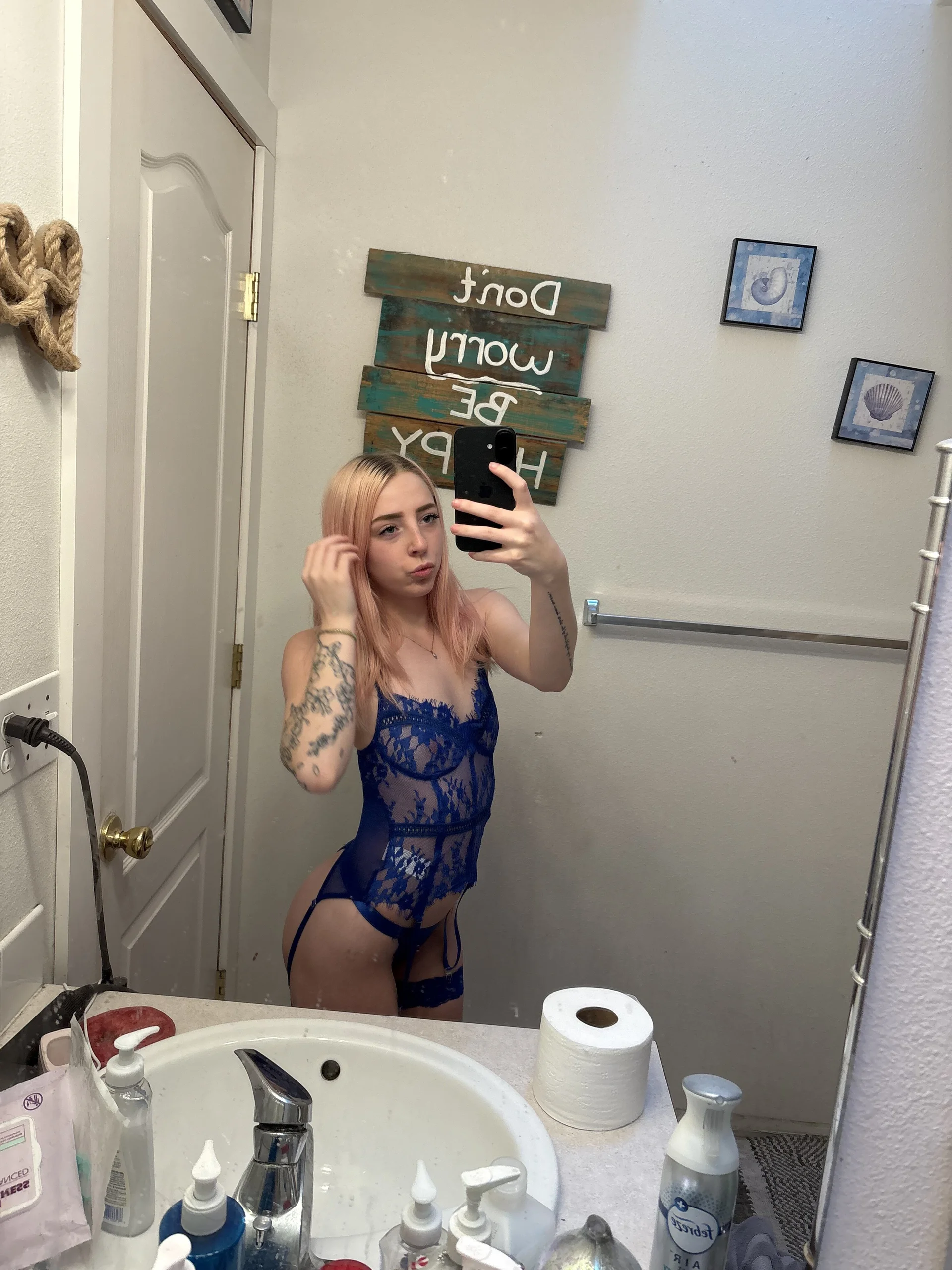 XXX Porn Photo of Nude Roxybluee 5