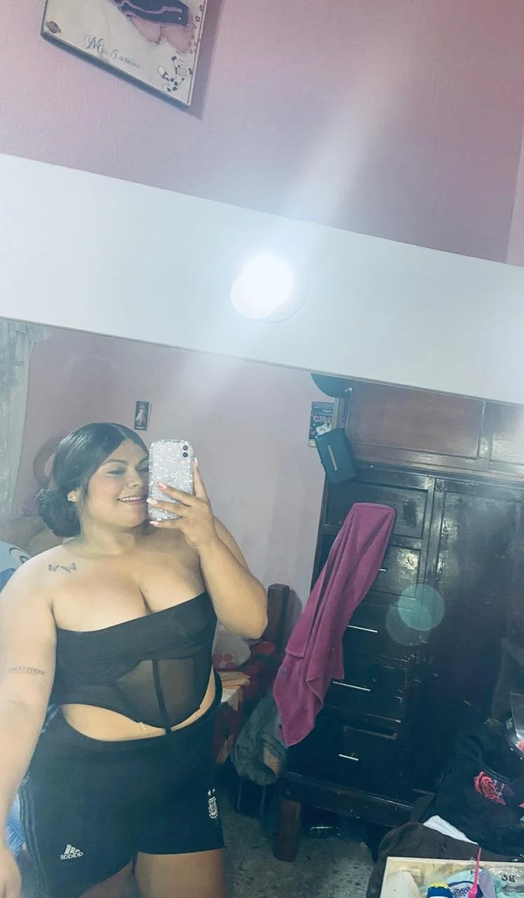 XXX Porn Photo of Nude Eimy_Curvy 8