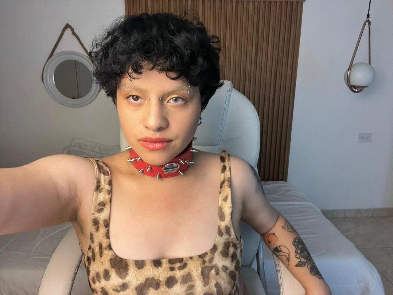 XXX Porn Photo of Nude Alaska_deluxe 230
