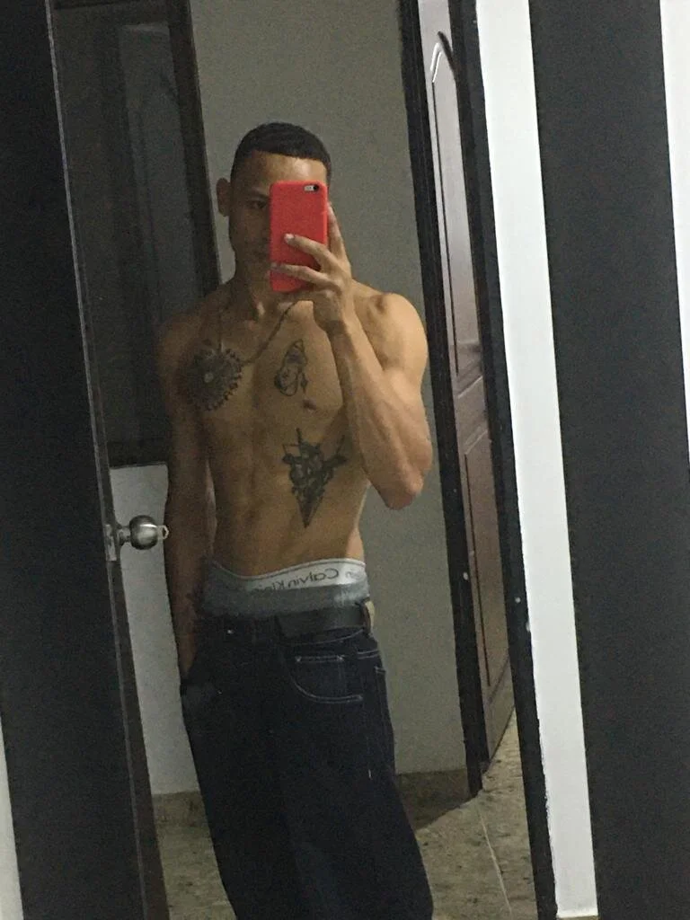 XXX Porn Photo of Nude thomasjones_ 6