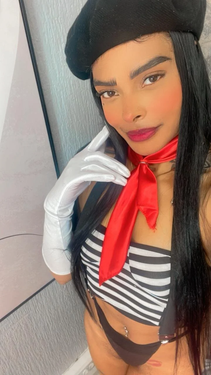 XXX Porn Photo of Nude EmmaEbony_ 151