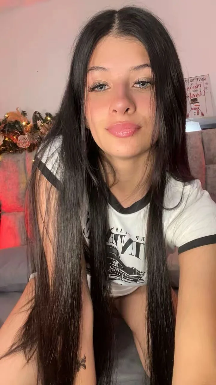 XXX Porn Photo of Nude ZafiraNavarro 13