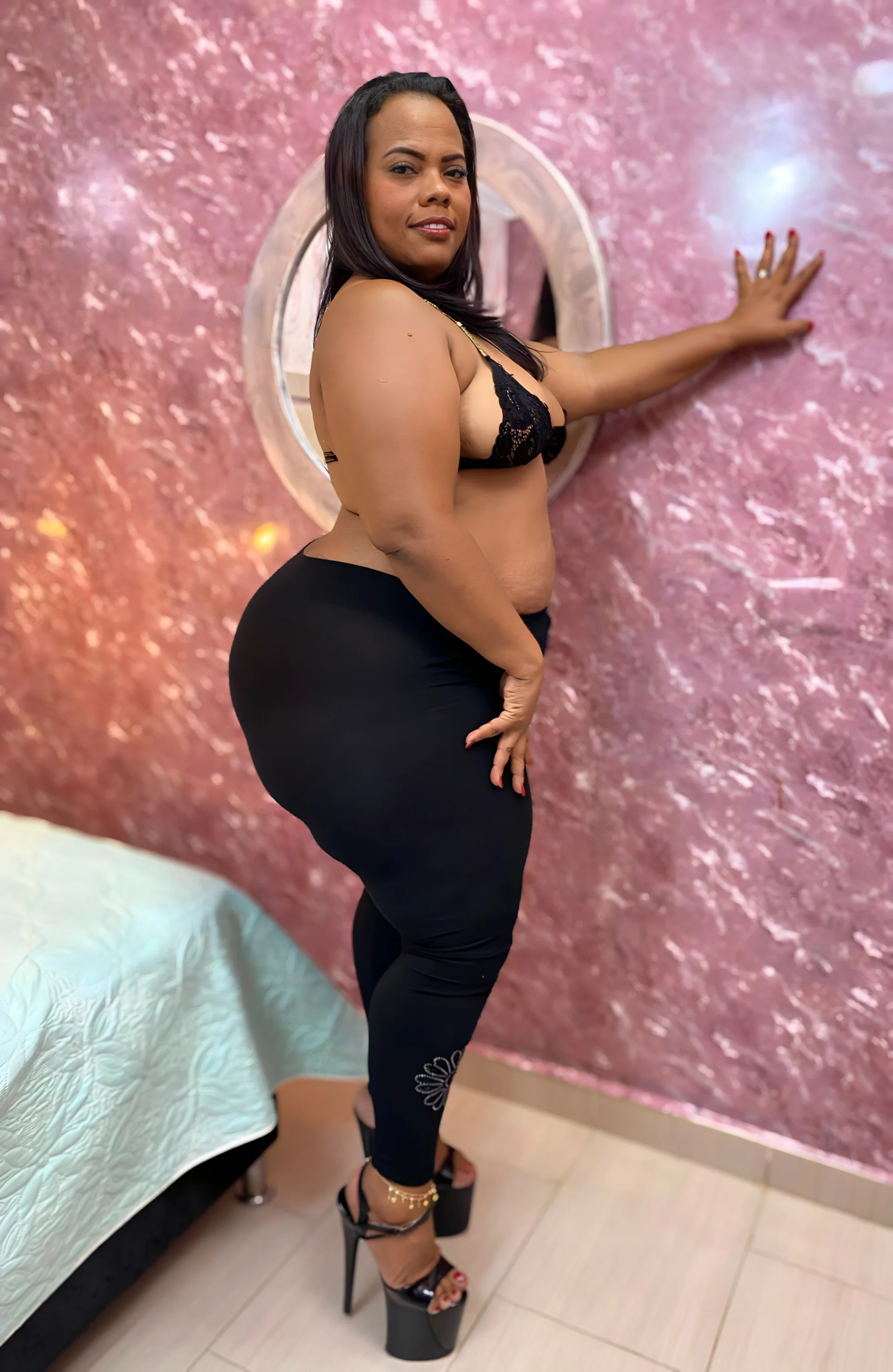 XXX Porn Photo of Nude WALESKABBW_ASS 27