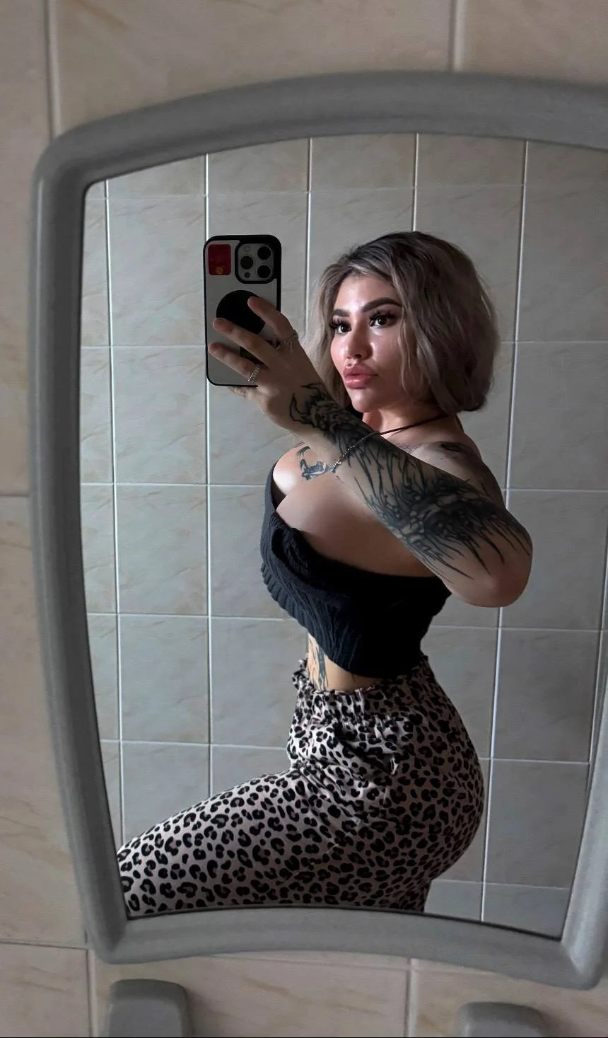XXX Porn Photo of Nude madina_kelly 5