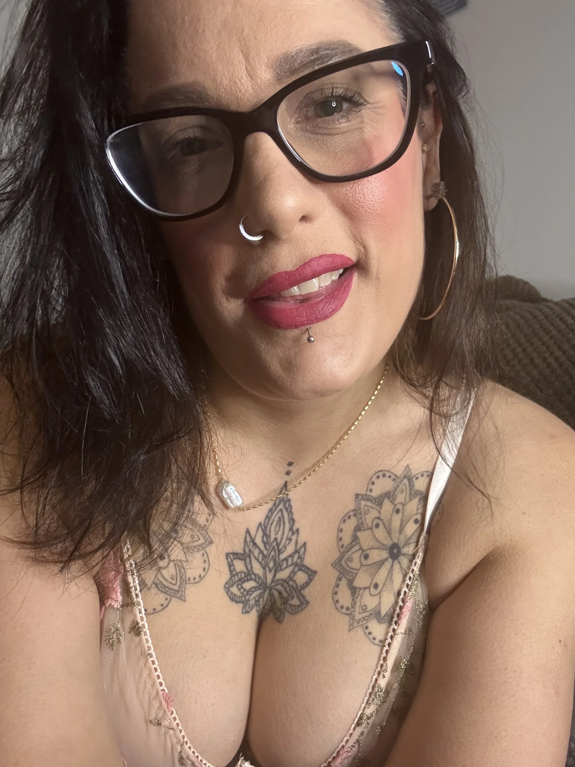 XXX Porn Photo of Nude Itsivybelle_filthymilfuk 43