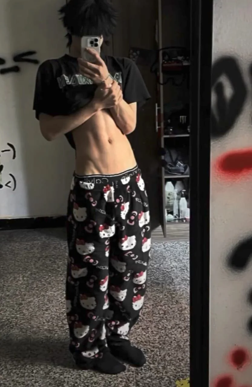 XXX Porn Photo of Nude koryu_skull 2