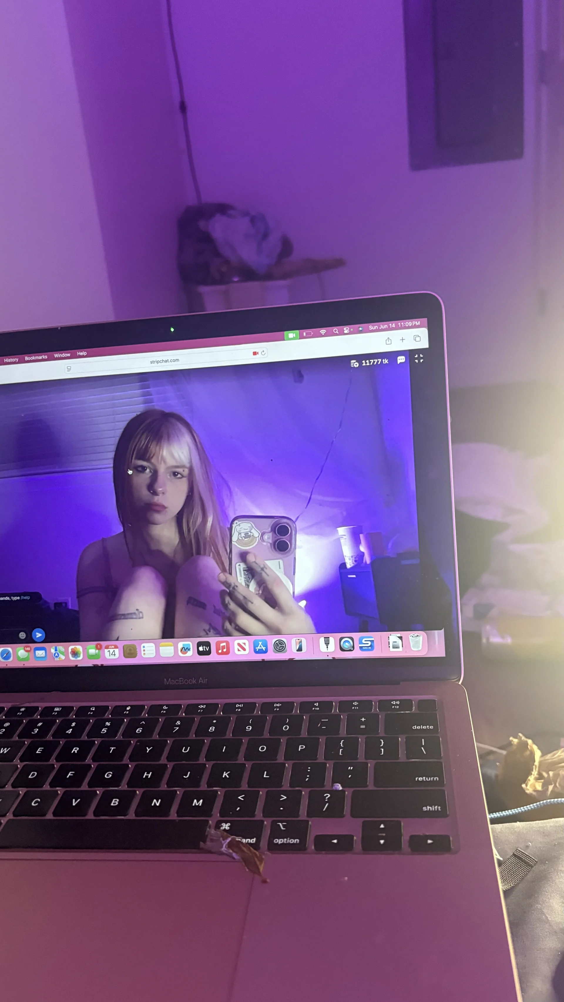 XXX Porn Photo of Nude roxxinefox 4