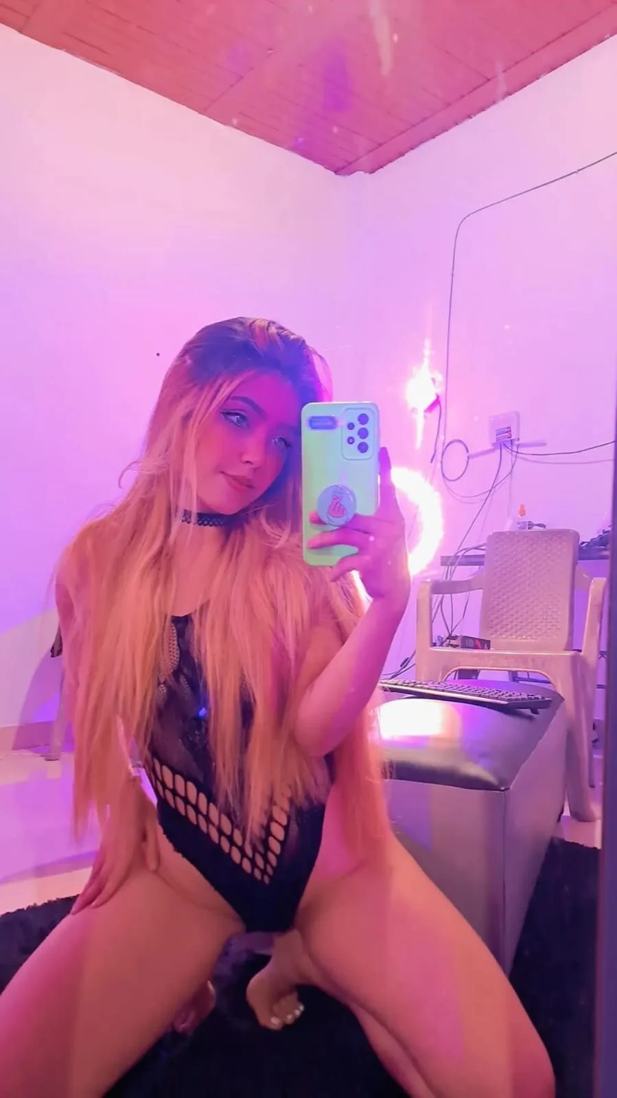 XXX Porn Photo of Nude sweet_holly01 5