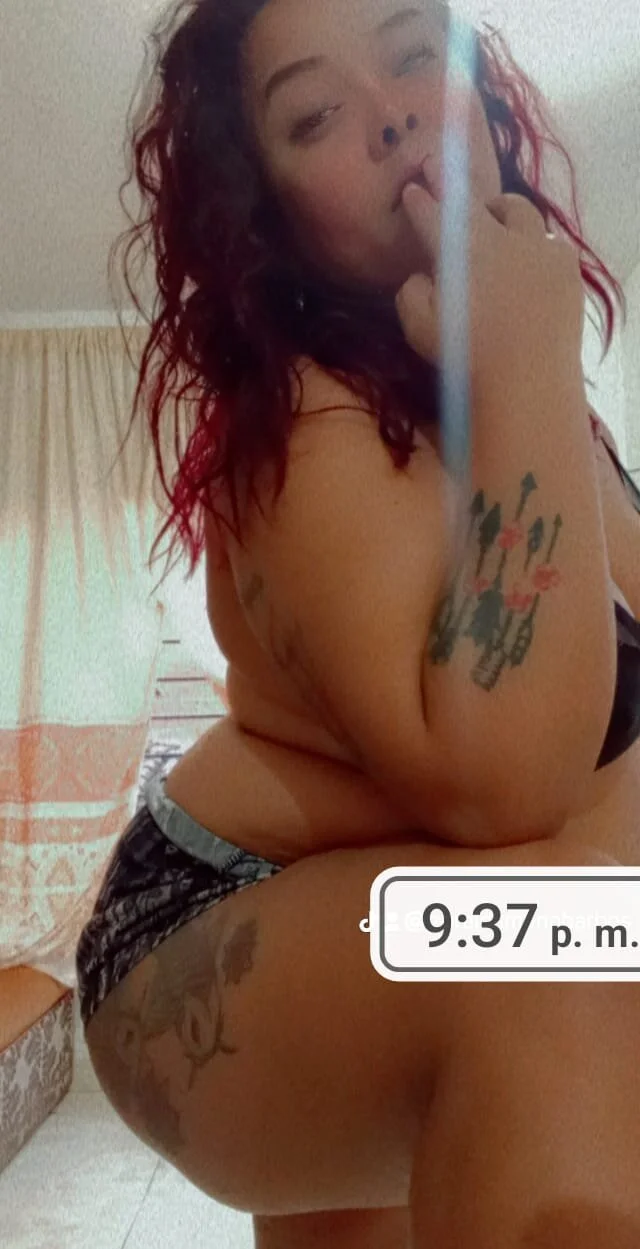 XXX Porn Photo of Nude SexyMilfH 4