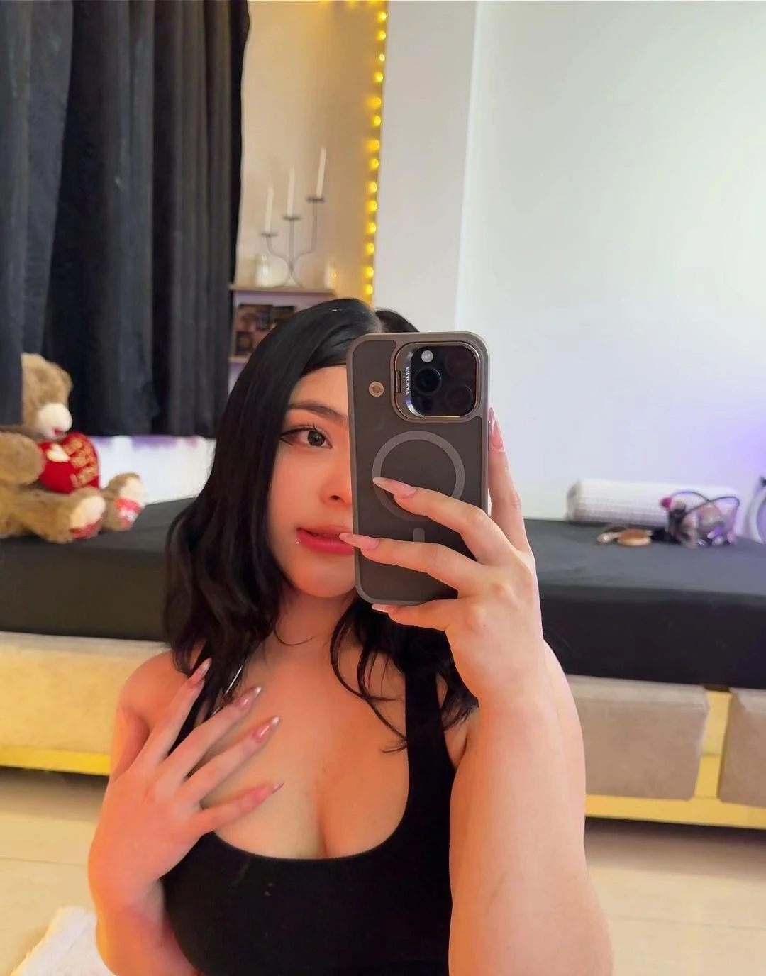 XXX Porn Photo of Nude misshoneyxxx 70