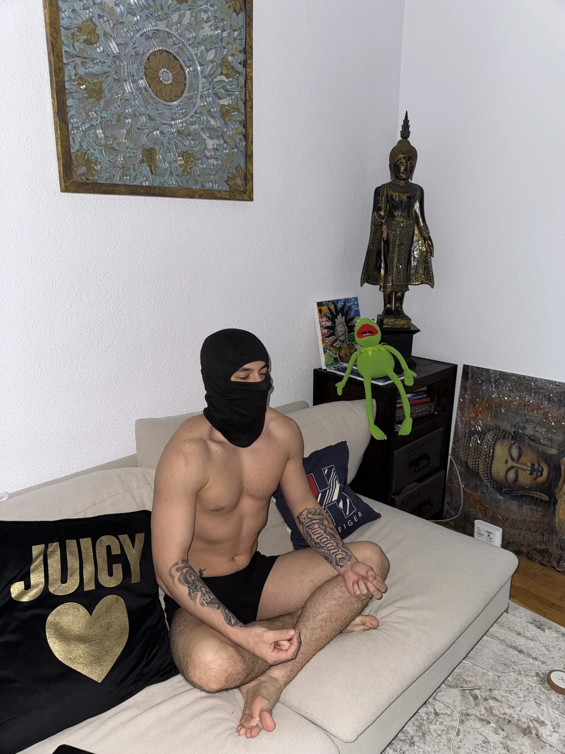 XXX Porn Photo of Nude GIVENCHY_LVX 2
