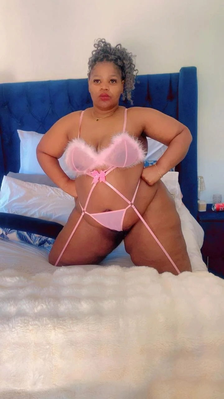 XXX Porn Photo of Nude ROYALASS25 8