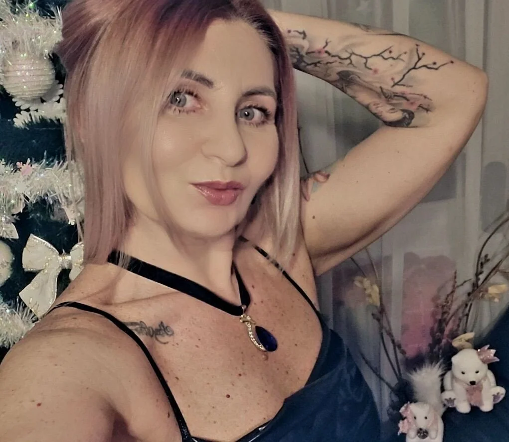 XXX Porn Photo of Nude PussyEvely 12