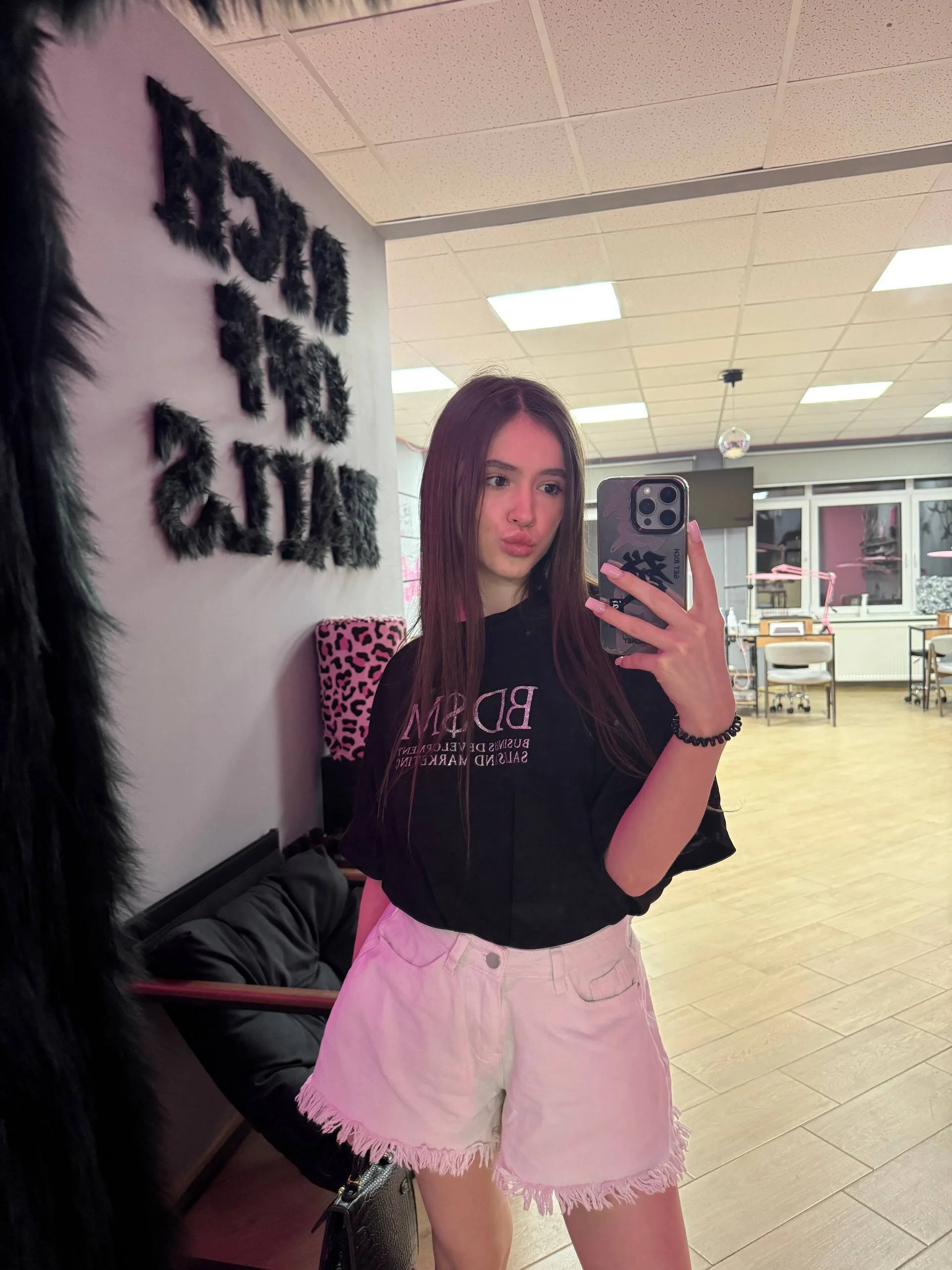 XXX Porn Photo of Nude Silk_Shadow 2