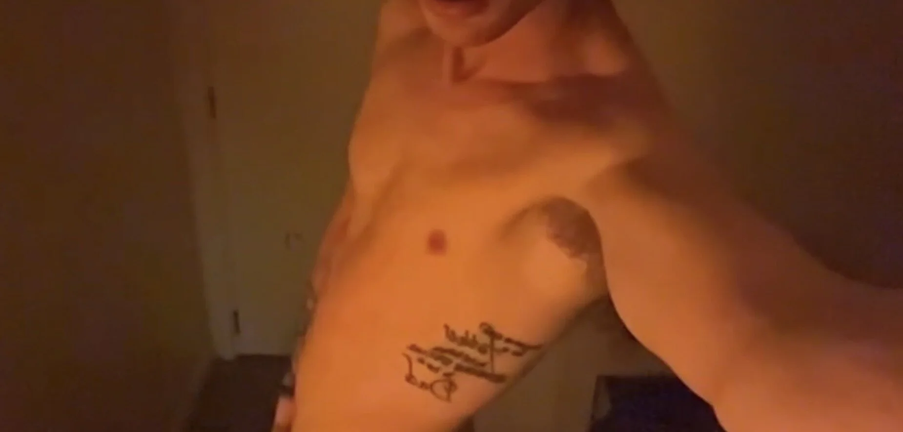 XXX Porn Photo of Nude Rosebroz 4