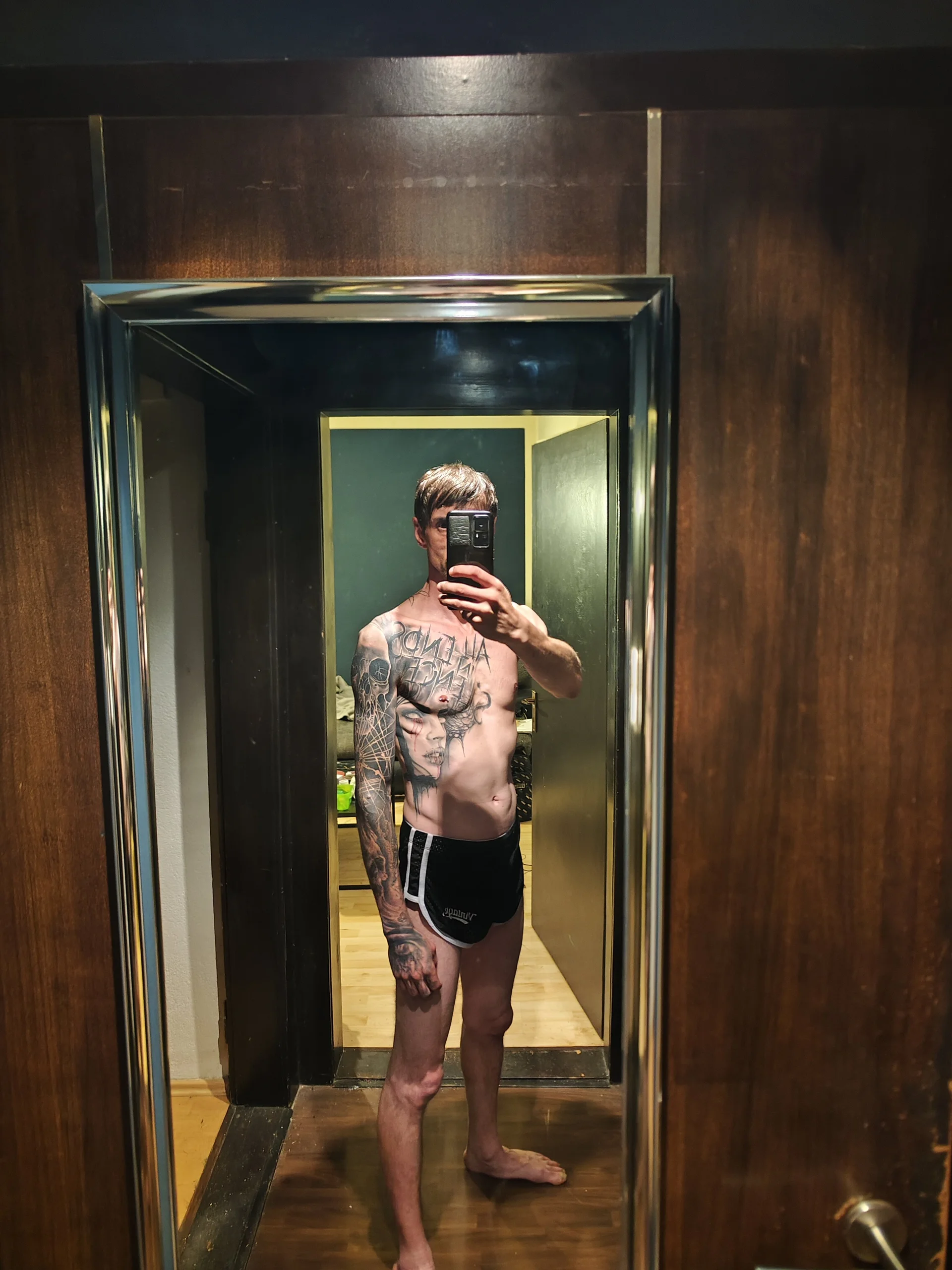 XXX Porn Photo of Nude Nutzer1208 10