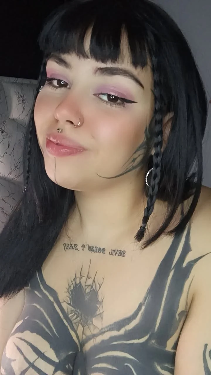 XXX Porn Photo of Nude Marlbolo_Rojo01 17