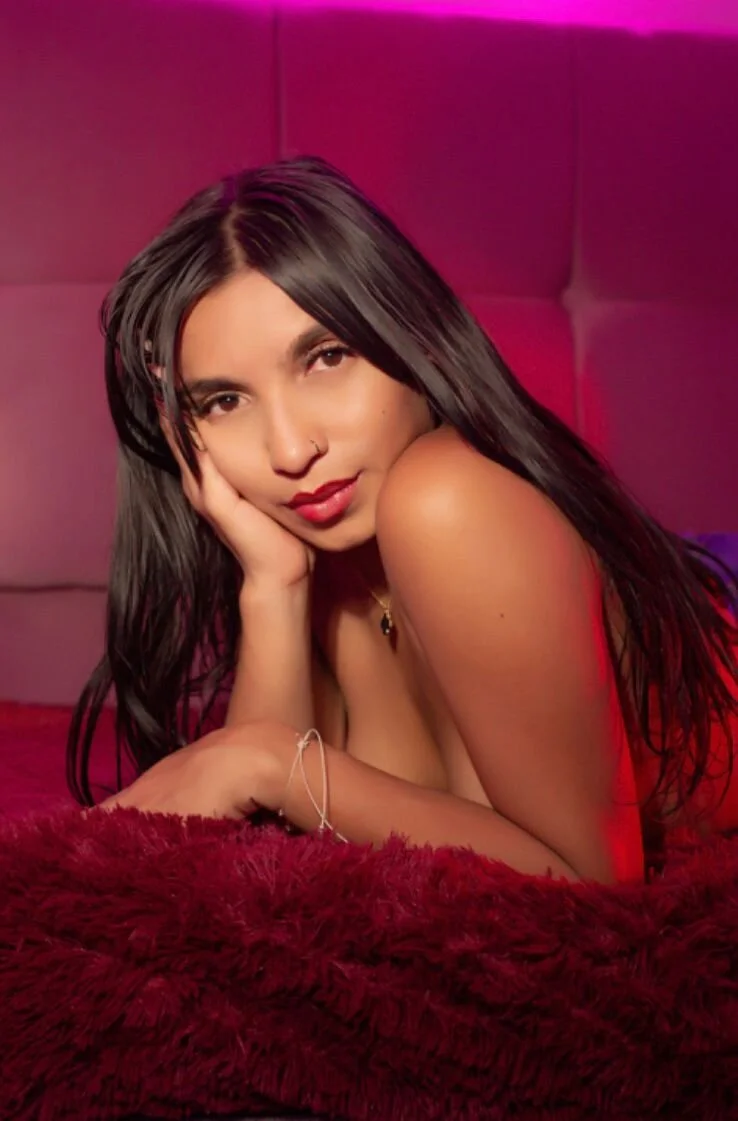 XXX Porn Photo of Nude JanyLunaBJ 2