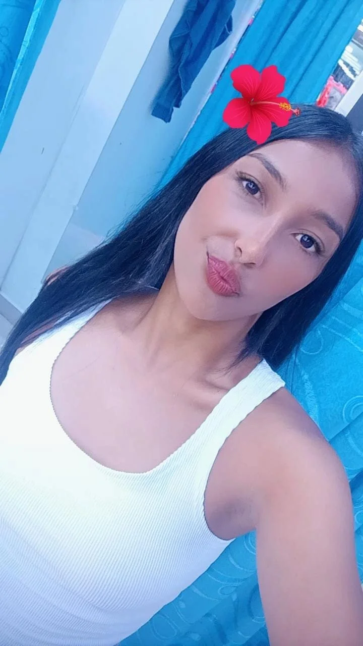 XXX Porn Photo of Nude skinnysexzara18 1