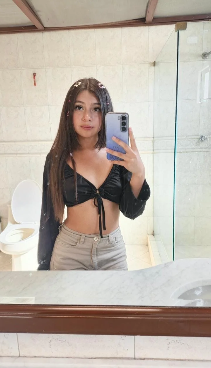 XXX Porn Photo of Nude Lisa_camX 1