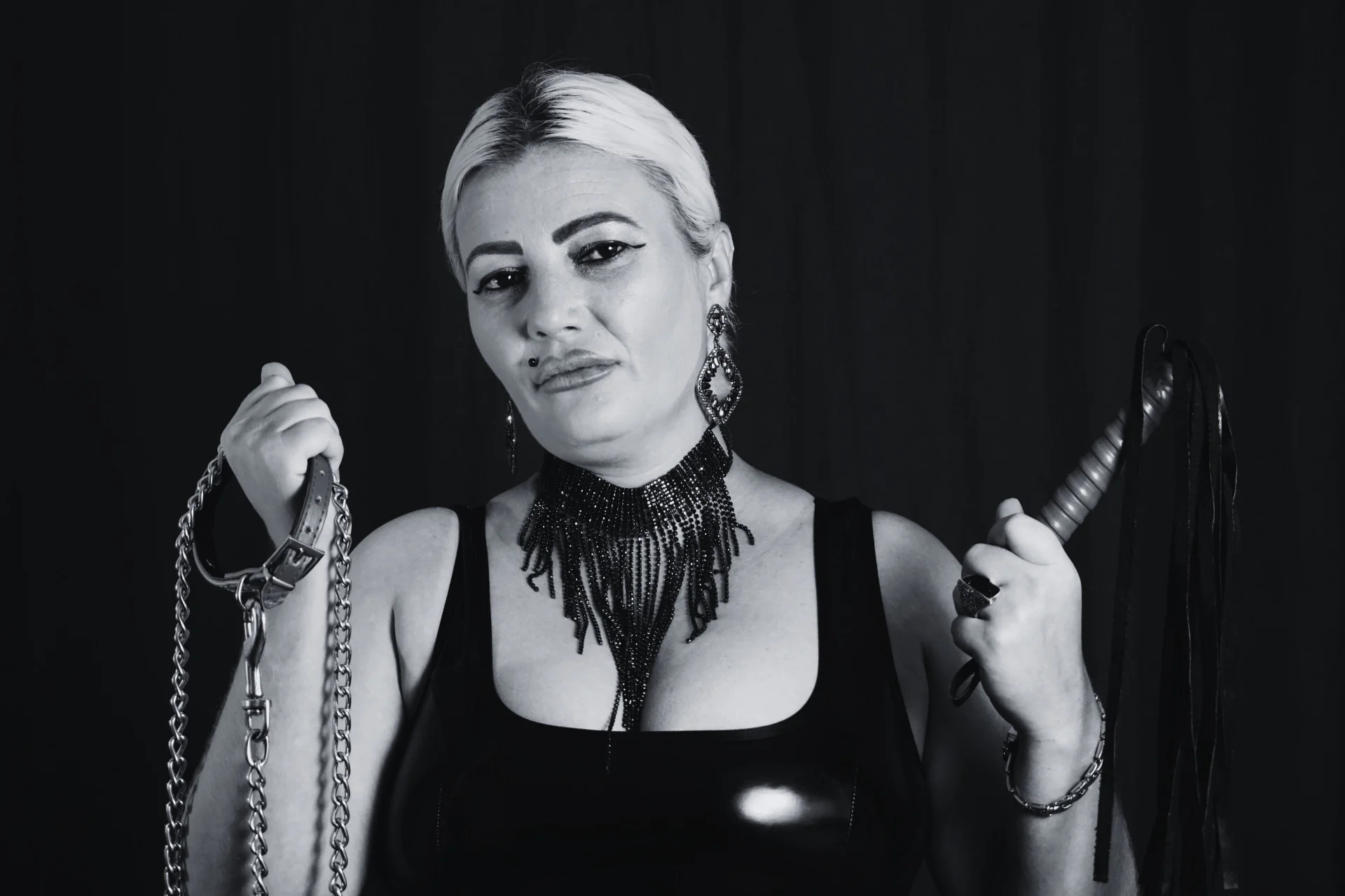 XXX Porn Photo of Nude MistressDemi 6