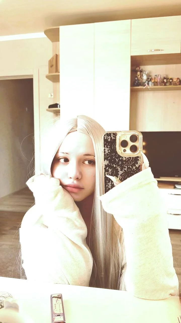 XXX Porn Photo of Nude KittyNuarr 4
