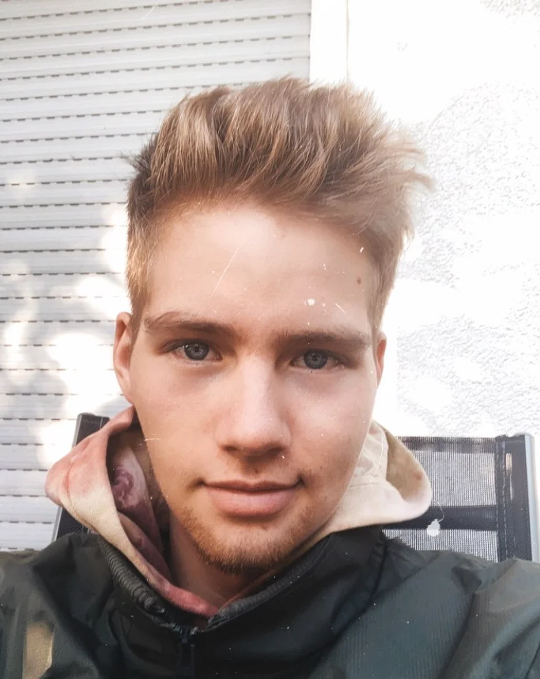 XXX Porn Photo of Nude PublicLuke 5