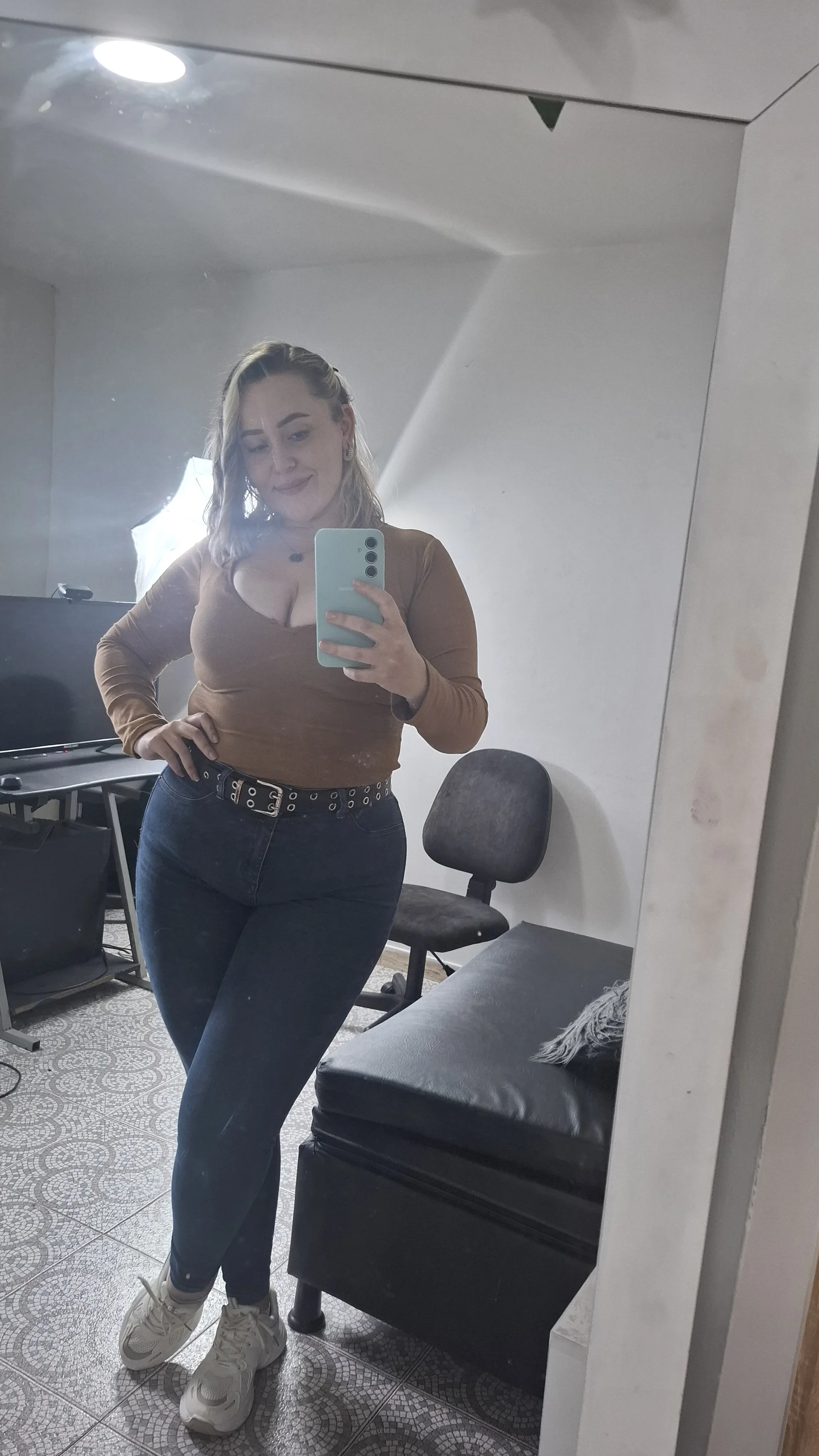 XXX Porn Photo of Nude CurvyLust_x 25