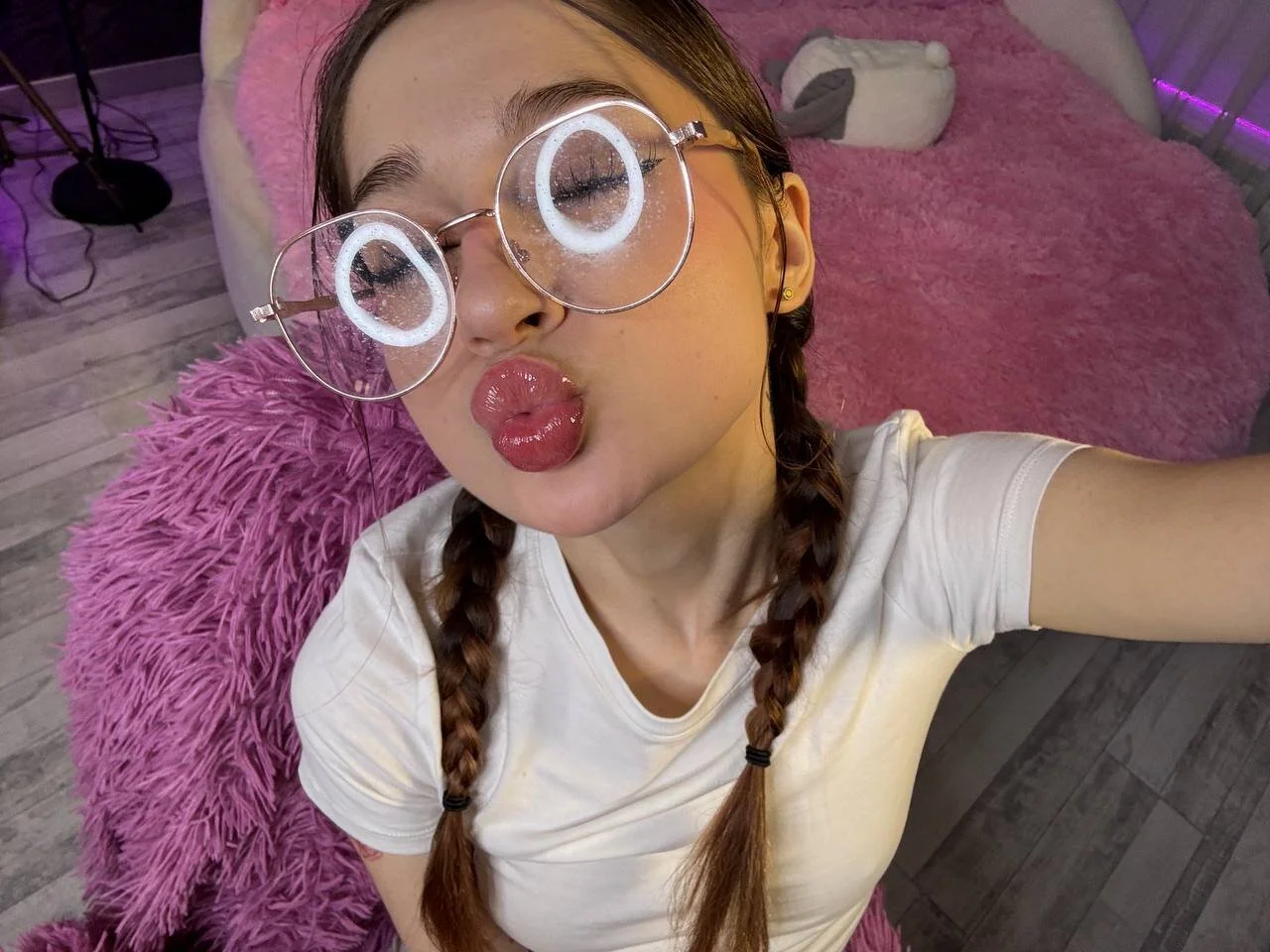 XXX Porn Photo of Nude tinyvivy 5