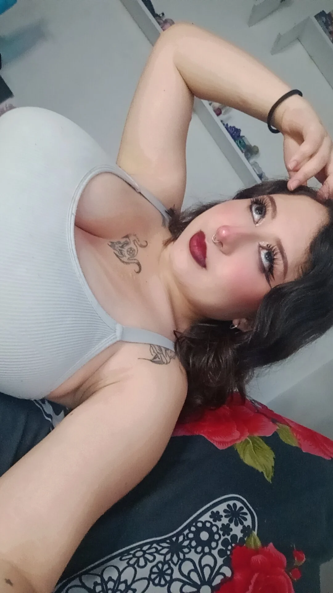 XXX Porn Photo of Nude annyharriis 17