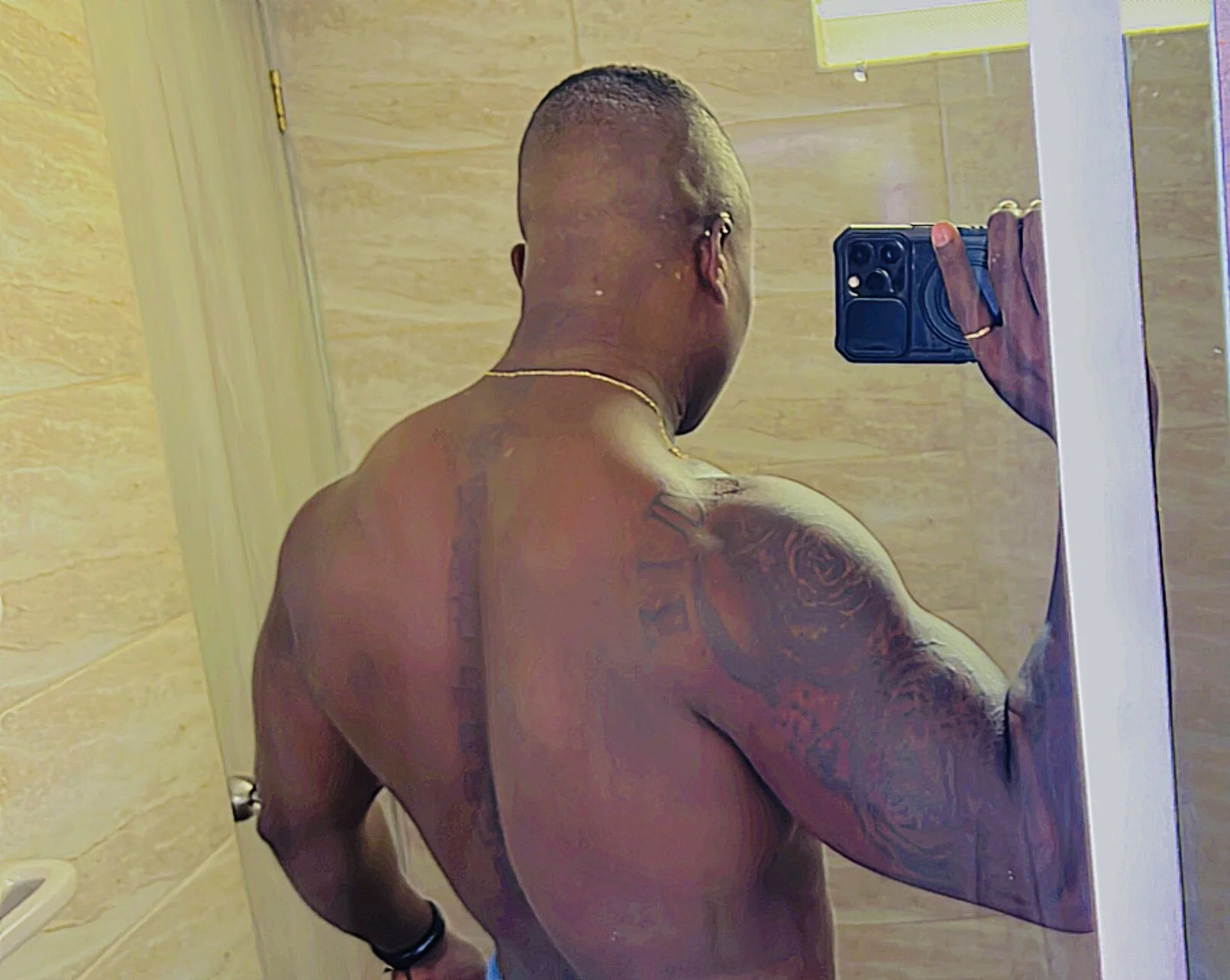 XXX Porn Photo of Nude Sam_clarck 6