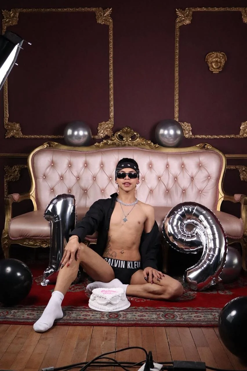 XXX Porn Photo of Nude Prince_Apolo 34