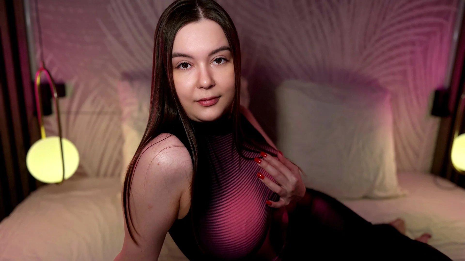 XXX Porn Photo of Nude GoldenLuxuryGirl 7