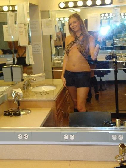 XXX Porn Photo of Nude Stickywethoney 4