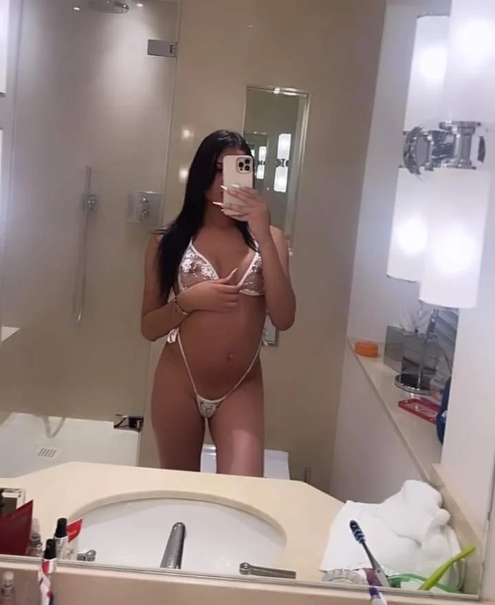 XXX Porn Photo of Nude alee_lenoxx 41