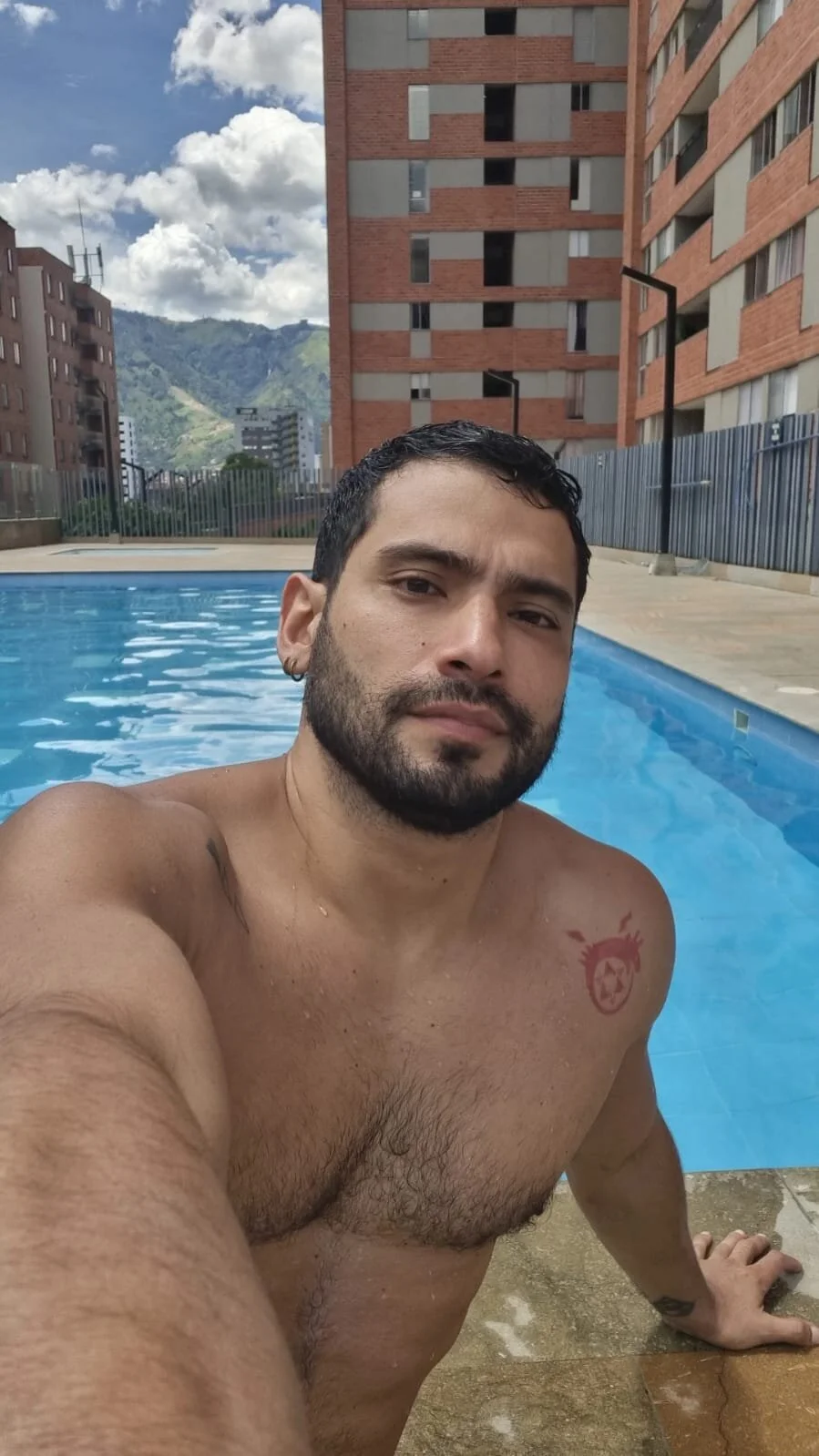 XXX Porn Photo of Nude Dereck_vega 13