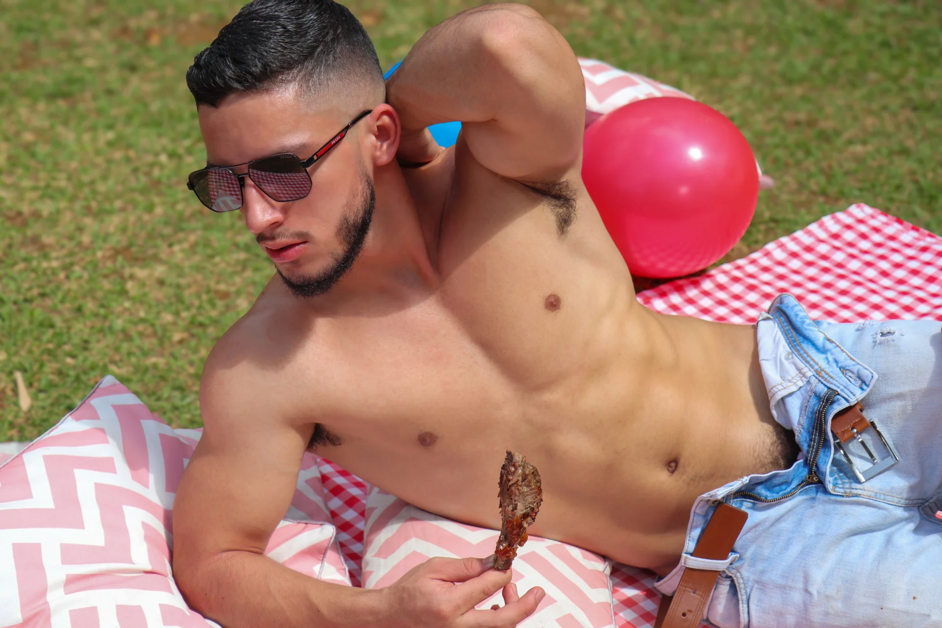 XXX Porn Photo of Nude axel_tone 33
