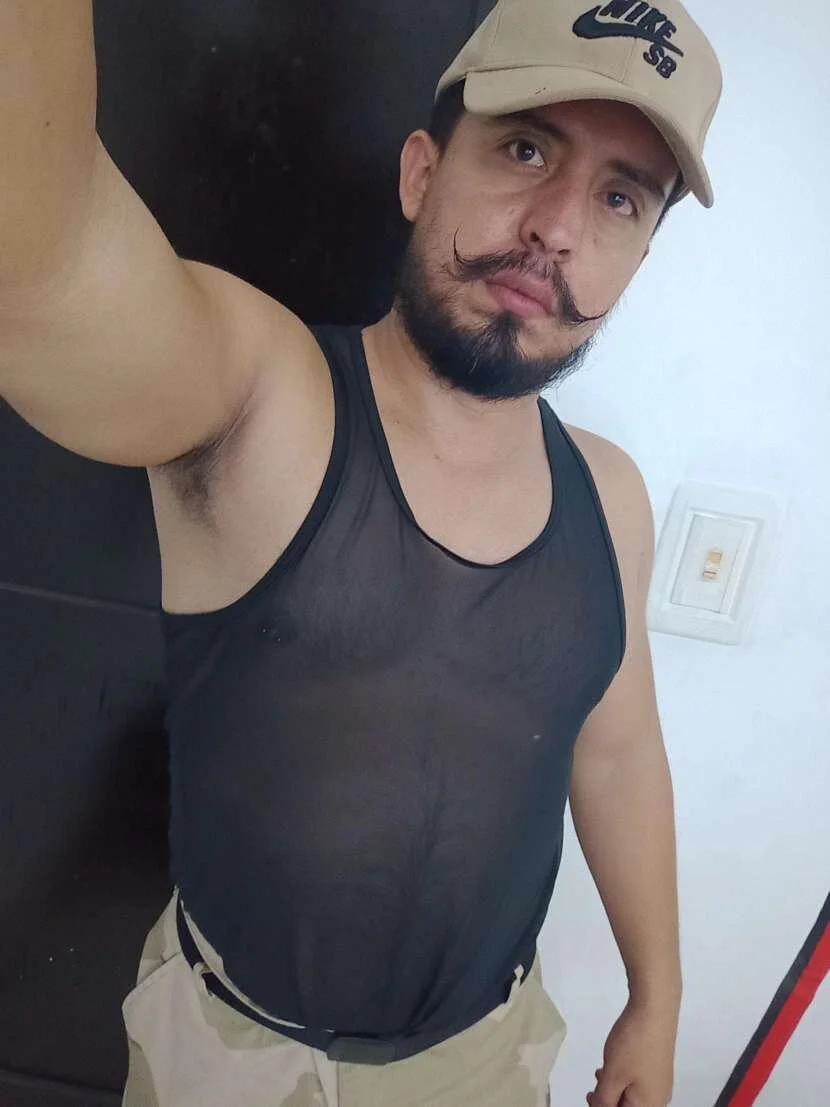 XXX Porn Photo of Nude KalethBigDick 357
