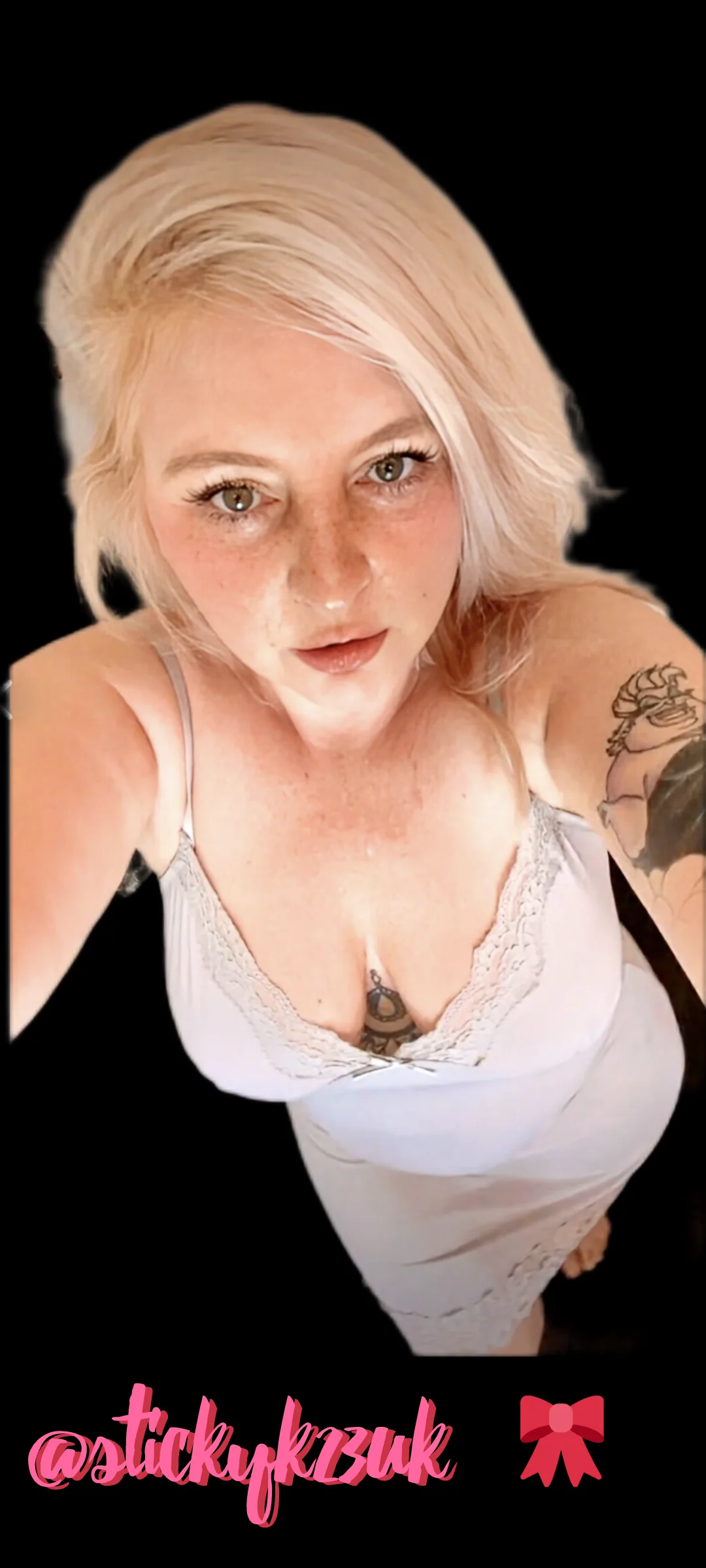 XXX Porn Photo of Nude stickyk23uk 8