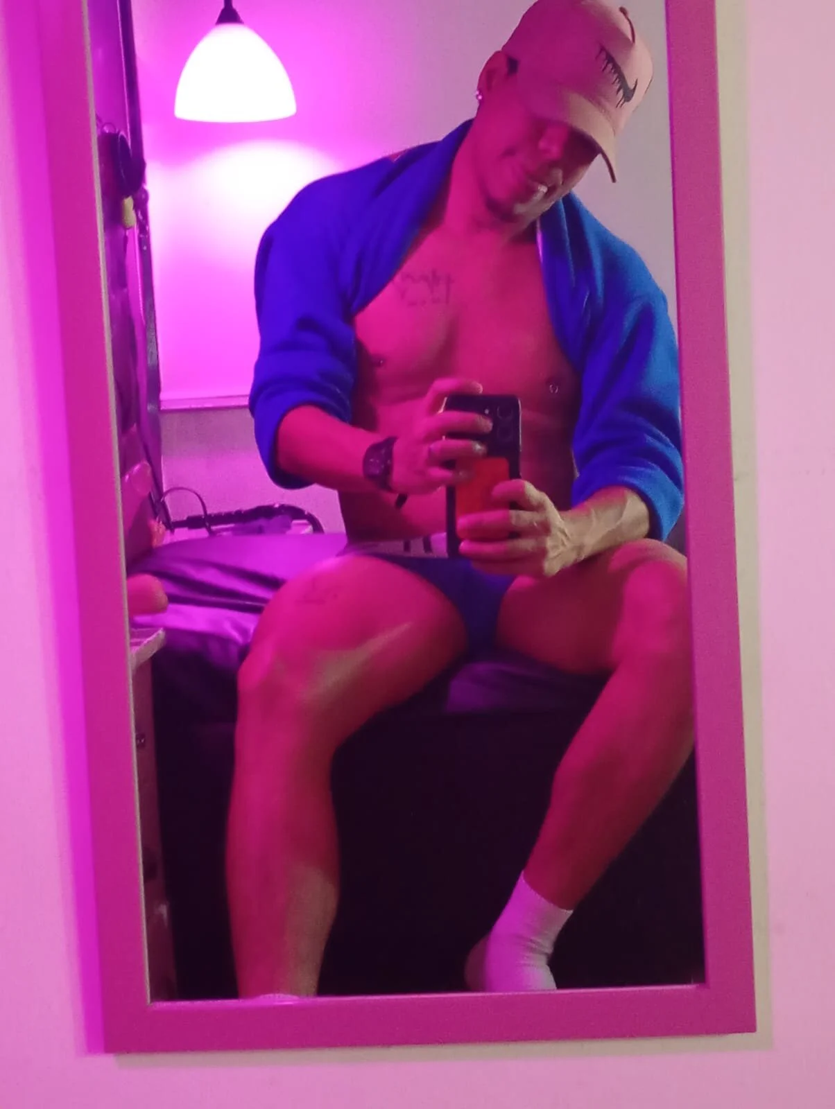 XXX Porn Photo of Nude williamshops_X 4