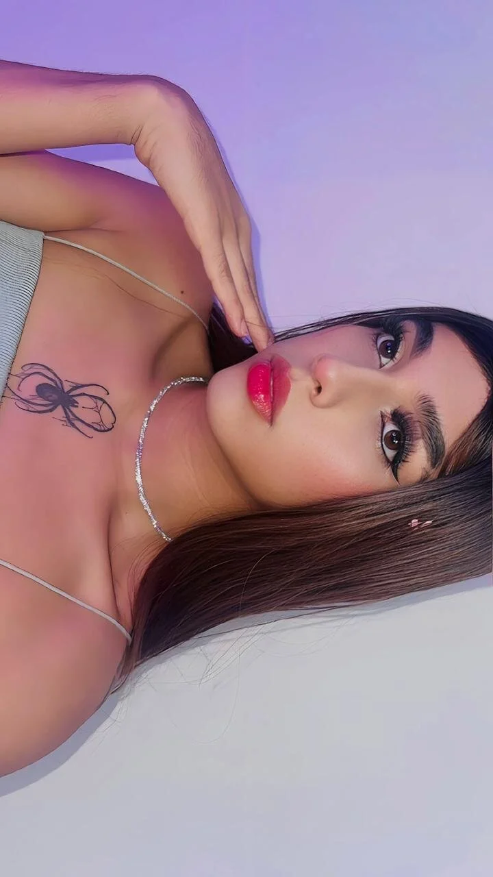 XXX Porn Photo of Nude Ari_Miaxx 9