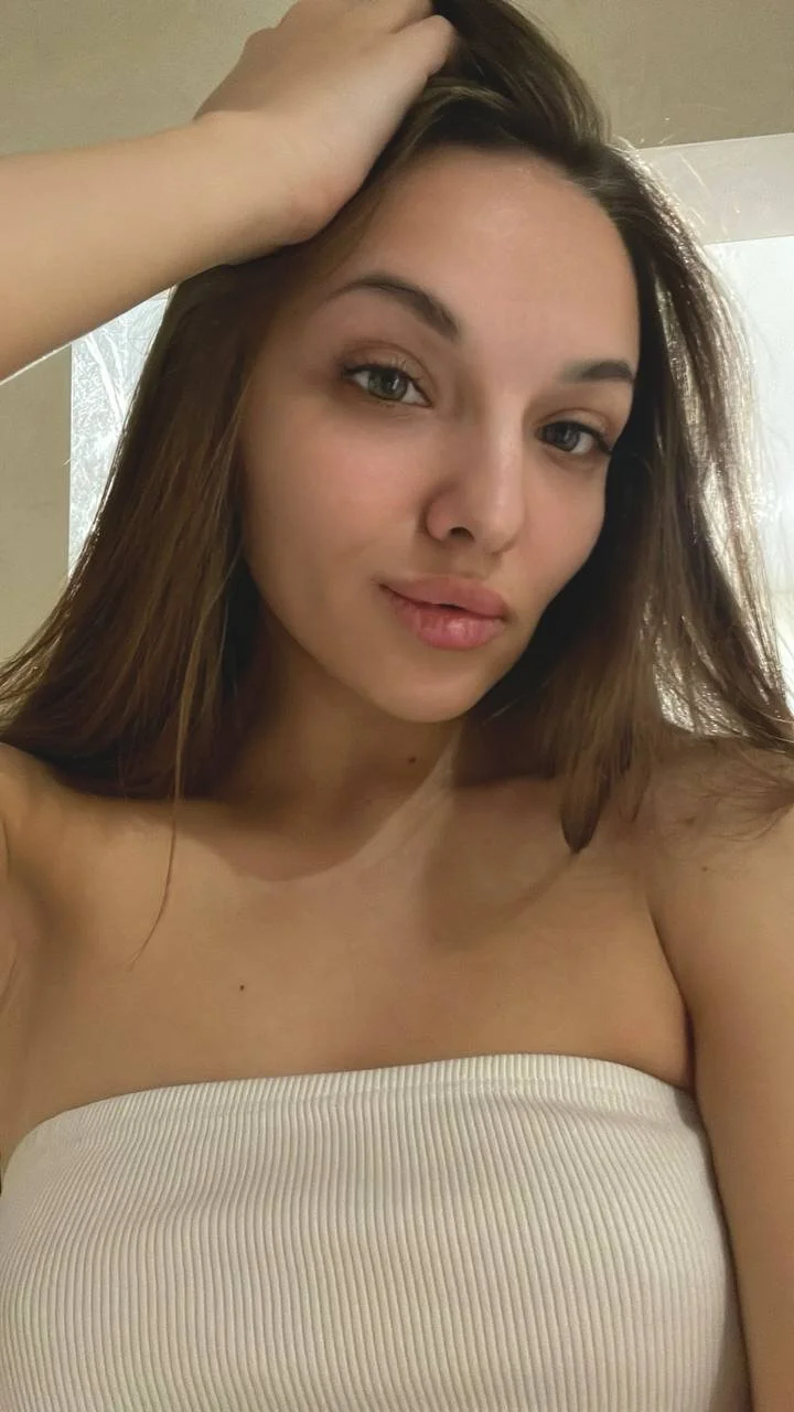 XXX Porn Photo of Nude ElenaShadowlyn 3
